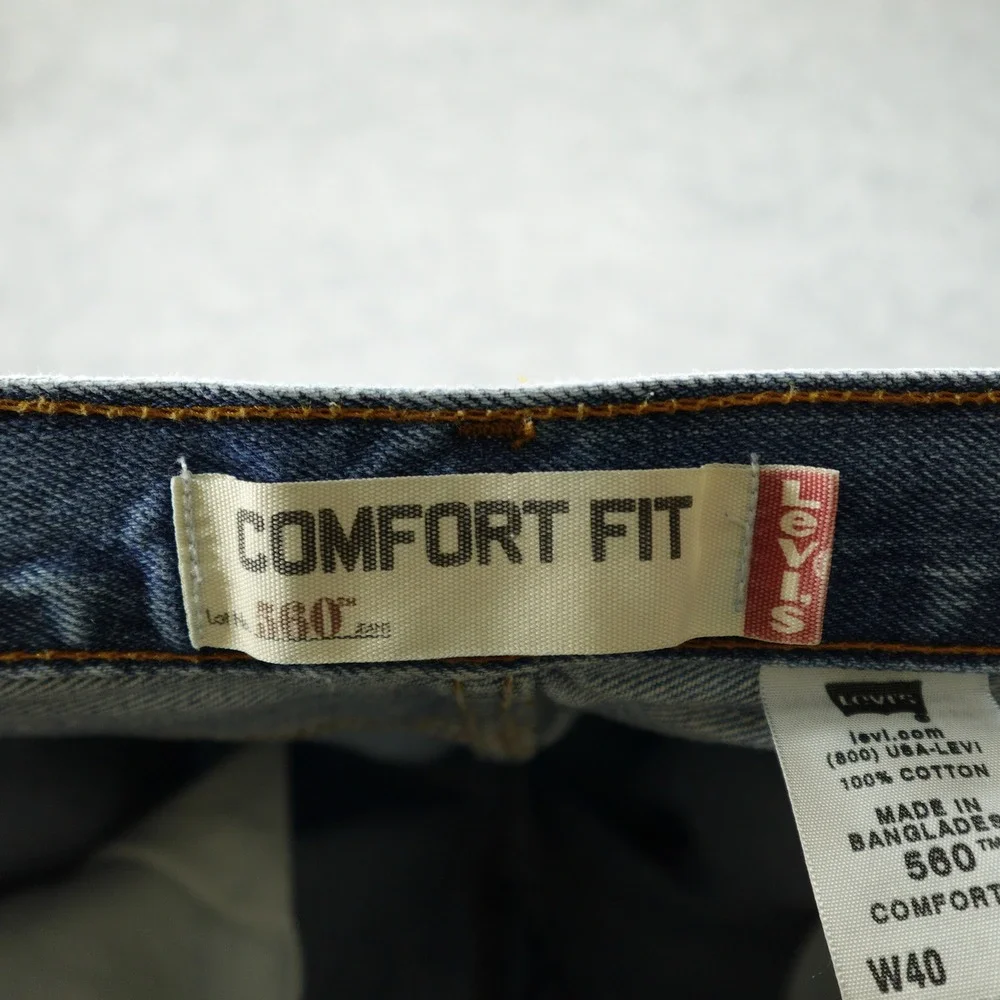 Vintage Levi's 560 Jeans Mens 40x34 Blue Comfort Fit Relaxed Tapered Leg Y2K